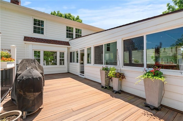 8822 Hadley St, Overland Park, KS 66212 - view of wooden terrace