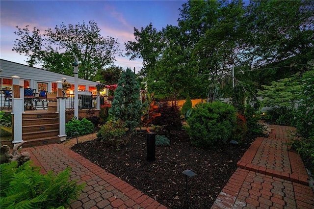8822 Hadley St, Overland Park, KS 66212 - view of yard