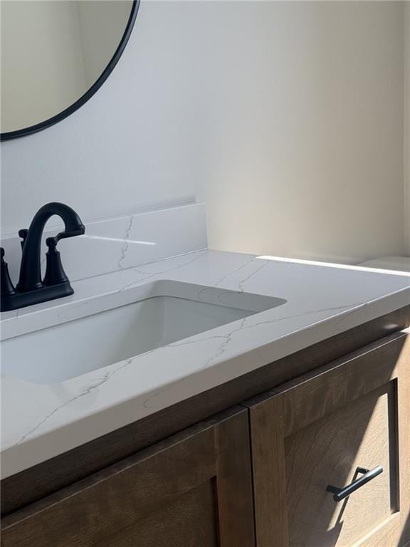 8913 N Colorado Ave, Kansas City, MO 64156 - bathroom with vanity
