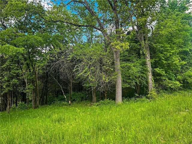 29AND33 W Sugar Lake Dr, Mound City, KS 66056