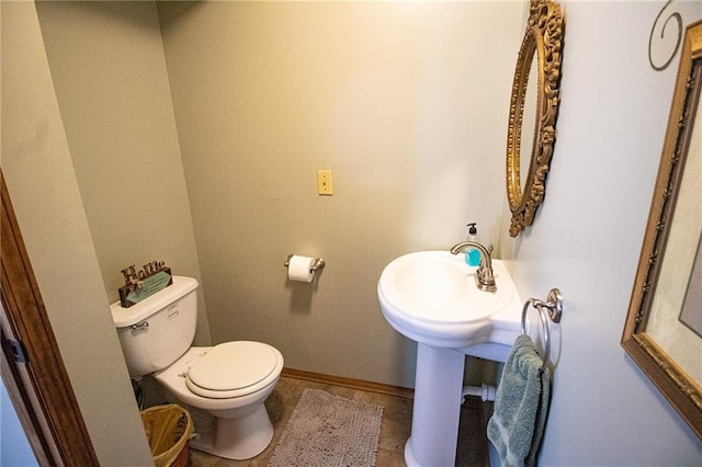 10875 SE 54th Hwy, Collins, MO 64738 - half bath with toilet and baseboards