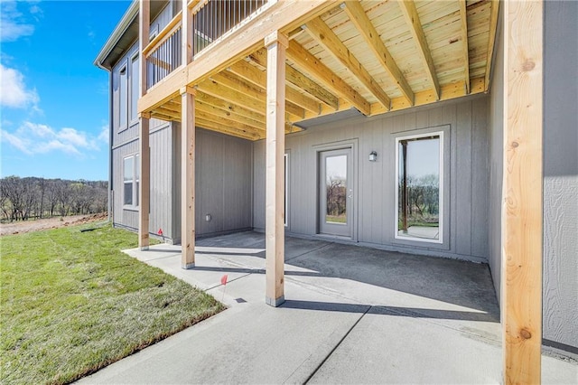 10201 N Winchester Ave, Kansas City, MO 64156 - view of patio