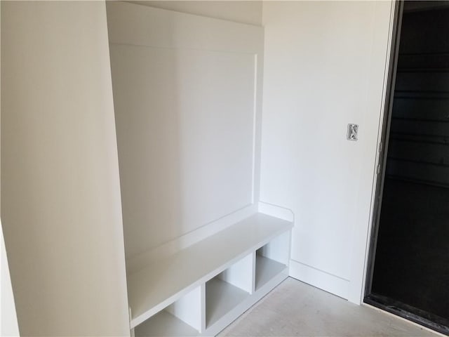 14463 Aurora Ln, Basehor, KS 66007 - mudroom featuring concrete floors