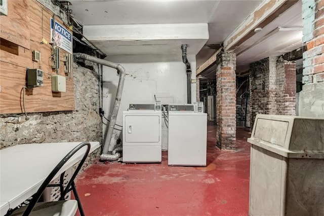 2713-2715 Benton Blvd, Kansas City, MO 64128 - unfinished basement with washing machine and clothes dryer