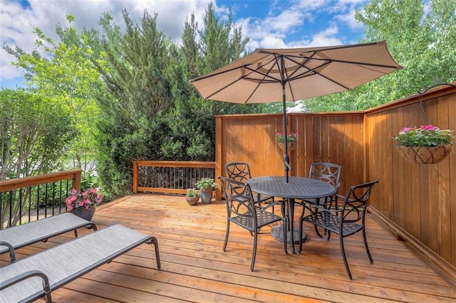 16141 Linden St, Stilwell, KS 66085 - deck featuring outdoor dining area