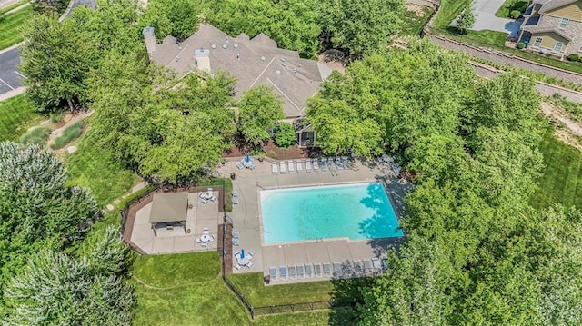 16141 Linden St, Stilwell, KS 66085 - bird's eye view of a pool area