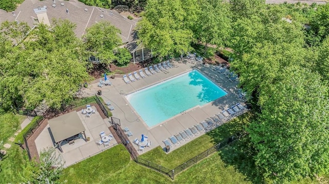 16141 Linden St, Stilwell, KS 66085 - aerial view of a pool area