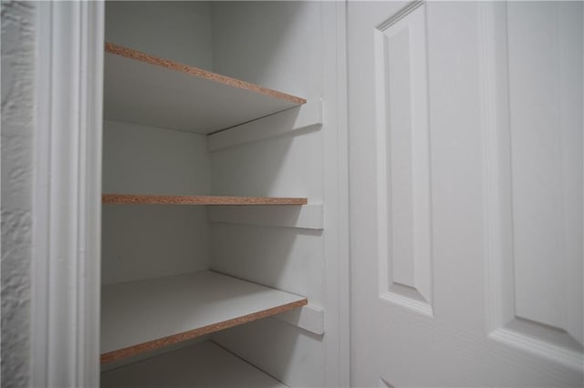 10514 E 35th St S, Independence, MO 64052 - view of closet