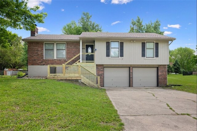 11725 Crystal Dr, Kansas City, MO 64134 - photo 1