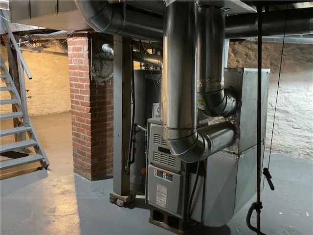 3624 Mersington Ave, Kansas City, MO 64128 - view of utility room