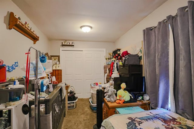 817 S Hardy Ave, Independence, MO 64053 - carpeted bedroom with a closet