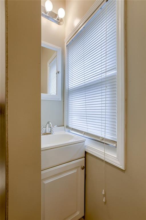 2529 Monroe Ave, Kansas City, MO 64127 - photo 18