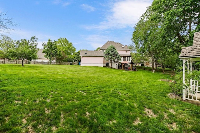 2820 S Victoria Ln, Blue Springs, MO 64015 - view of yard