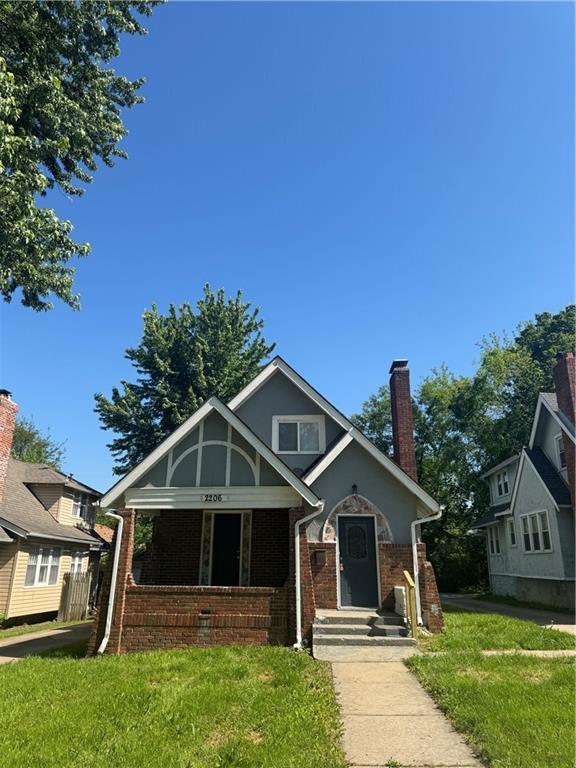 2206 E 67th Ter, Kansas City, MO 64132 - photo 1