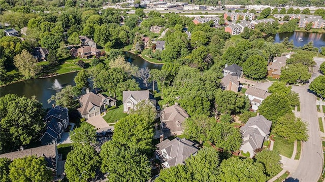 6209 NW 78th St, Kansas City, MO 64151 - aerial view of property and surrounding area featuring nearby suburban area and a nearby body of water