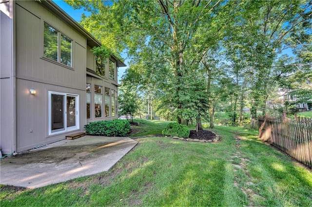 6209 NW 78th St, Kansas City, MO 64151 - view of yard with a patio