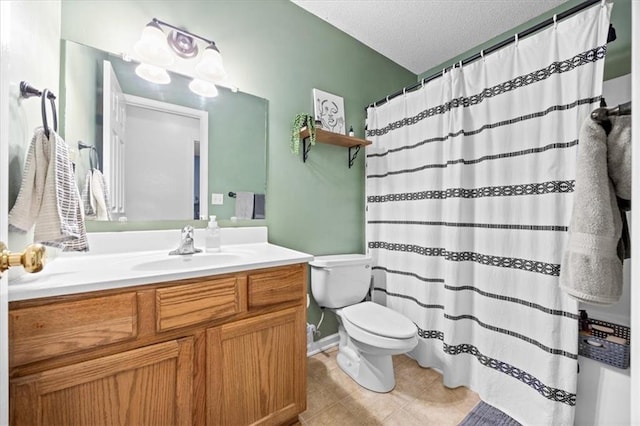 808 SE 19th St, Oak Grove, MO 64075 - bathroom featuring toilet, vanity, tile patterned flooring, a textured ceiling, and curtained shower