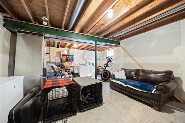 808 SE 19th St, Oak Grove, MO 64075 - below grade area with washing machine and dryer