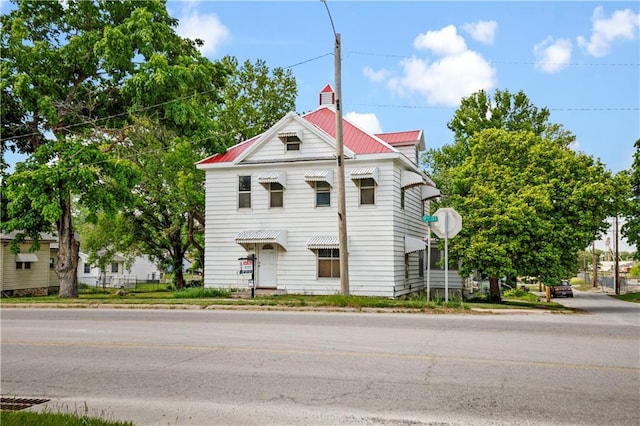 511 E 9th St, Trenton, MO 64683 - multi unit property with metal roof