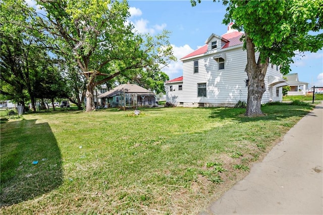 511 E 9th St, Trenton, MO 64683 - view of grassy yard