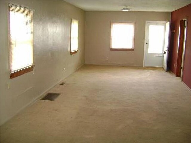 302 E Rose St, Pittsburg, KS 66762 - photo 2