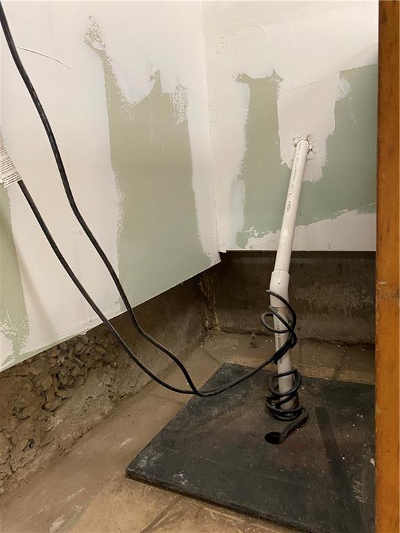 220 N 9th St, Atchison, KS 66002 - basement view