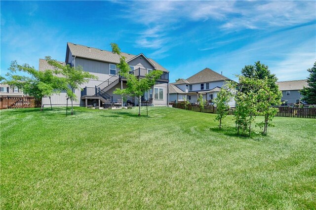 25201 W 149th Ter, Olathe, KS 66061 - view of yard with a residential view
