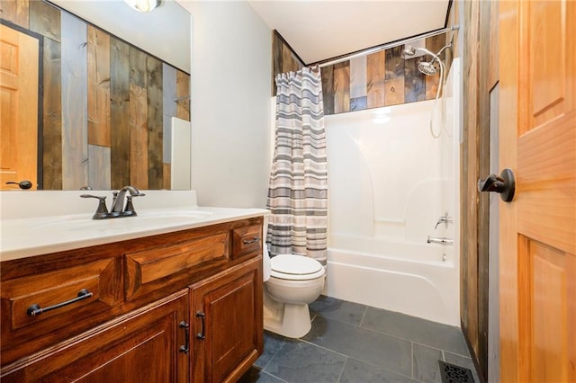 7277 SW Karen Rd, Trimble, MO 64492 - full bath featuring toilet, shower / bath combination with curtain, tile patterned floors, and vanity