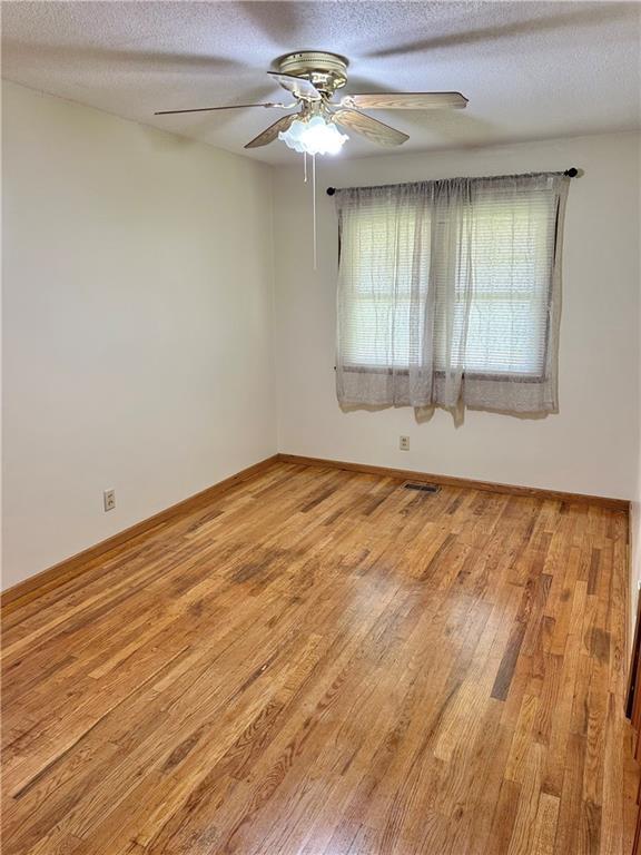 609 E Rose Ln, Butler, MO 64730 - photo 13