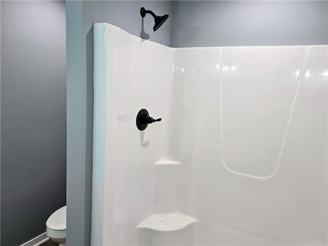 449 E Market St, Warrensburg, MO 64093 - full bath with a shower