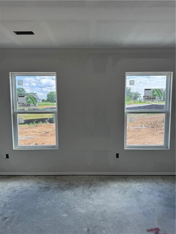 2102 Brook Ridge Cir, Tonganoxie, KS 66086 - photo 6
