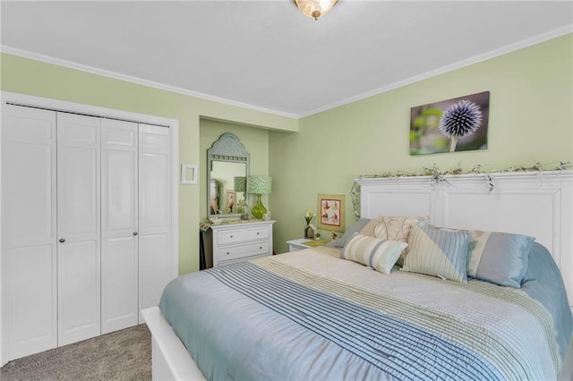 1758 Labette Rd, Ottawa, KS 66067 - carpeted bedroom with crown molding and a closet