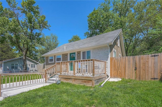 3118 Kimball Ave, Kansas City, KS 66104 - view of front facade with a shingled roof