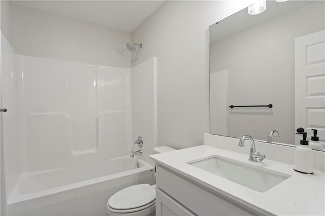 1925 SW Merryman Dr, Lees Summit, MO 64082 - bathroom with toilet, vanity, and bathtub / shower combination