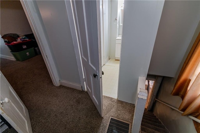 911 N 6th St, Atchison, KS 66002 - corridor with light colored carpet