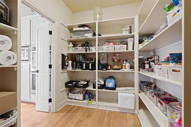 15825 Howe St, Overland Park, KS 66224 - view of storage area