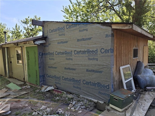 view of property exterior