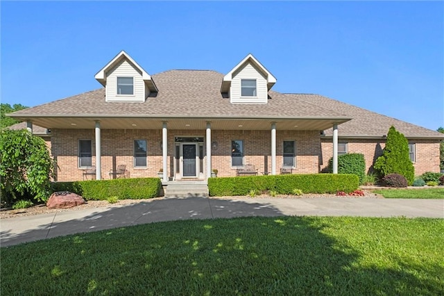 9808 Bur Oak Cir, De Soto, KS 66018 - photo 1