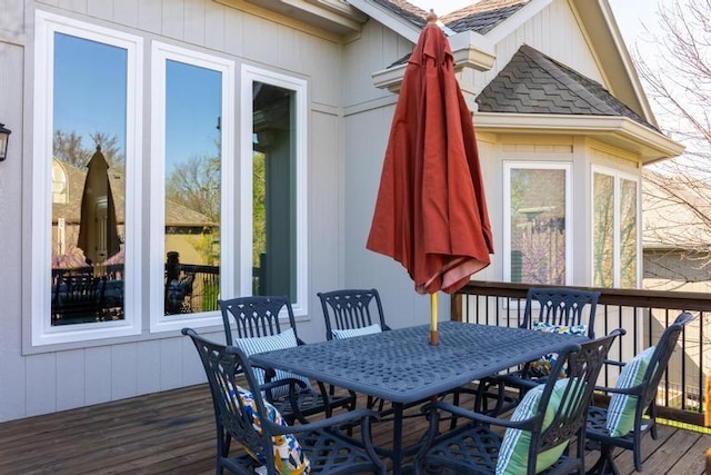 8127 Lone Elm Rd, Lenexa, KS 66220 - deck featuring outdoor dining space