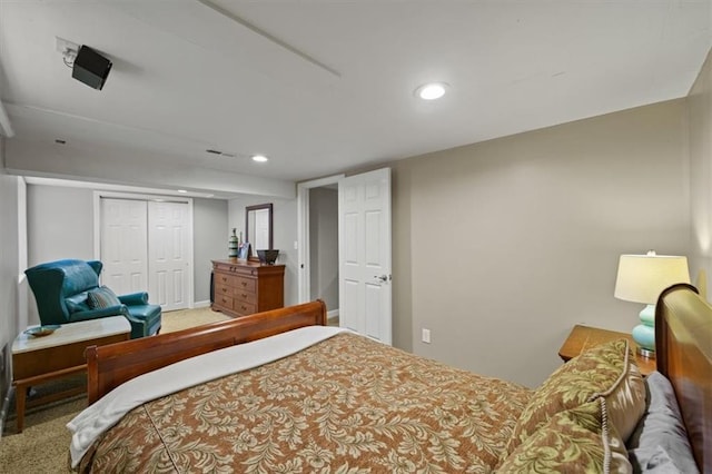 10319 W 92nd Pl, Overland Park, KS 66214 - bedroom with carpet floors, recessed lighting, and a closet