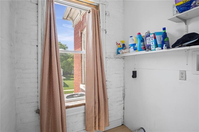 432 S 5th St, Atchison, KS 66002 - view of laundry area