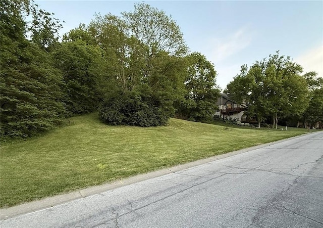 L106 River Hills Dr, Parkville, MO 64152