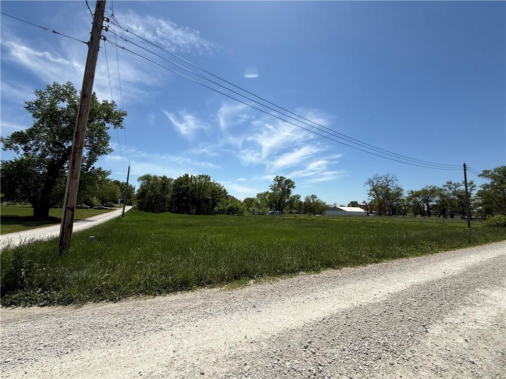 909 Main St, Cainsville, MO 64632 - photo 2