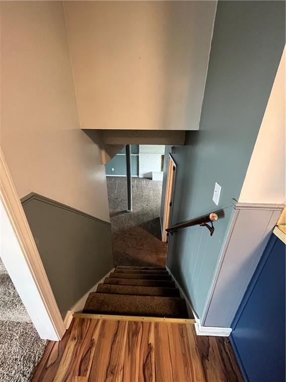 1424 S Olive St, Ottawa, KS 66067 - stairs featuring wood finished floors