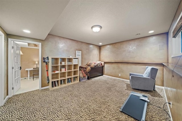 5817 W 147th Pl, Overland Park, KS 66223 - living area featuring carpet flooring, a textured ceiling, baseboards, and recessed lighting