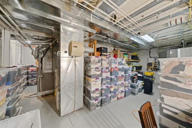 5817 W 147th Pl, Overland Park, KS 66223 - unfinished below grade area featuring heating unit