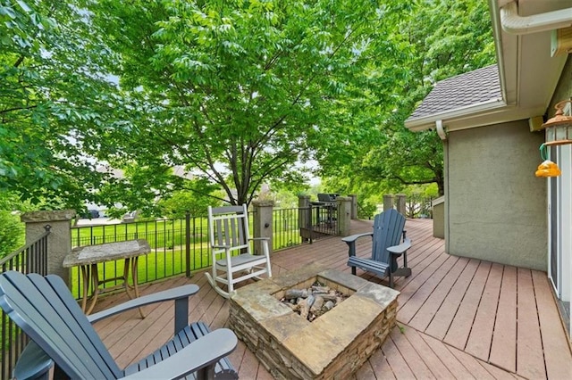 5817 W 147th Pl, Overland Park, KS 66223 - wooden deck featuring a fire pit