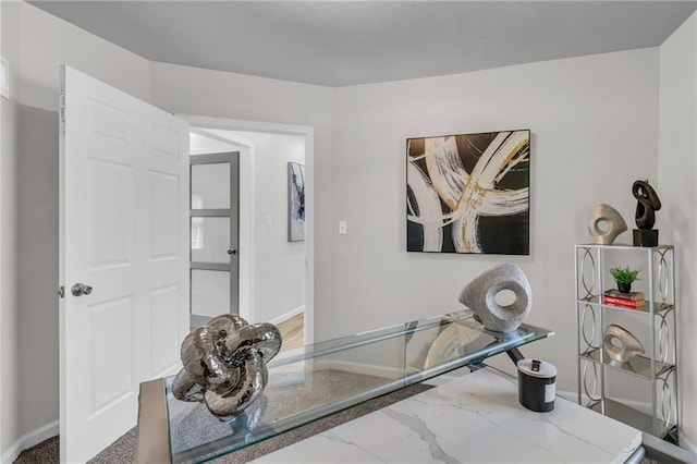 detailed view of baseboards