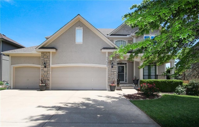 11421 S Lakecrest Dr, Olathe, KS 66061 - photo 1