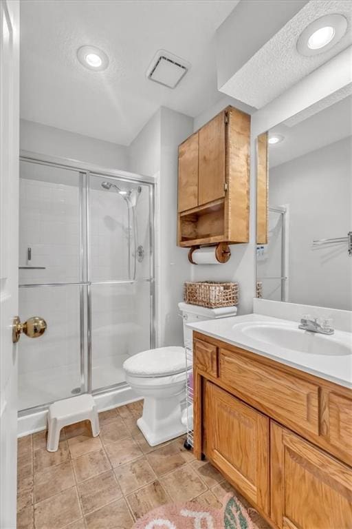 11065 W 98th St, Overland Park, KS 66214 - full bath featuring vanity and a stall shower